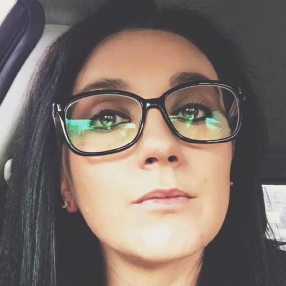 Meet the Posher Other - Meet your Posher, Jessica